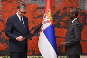 Amb Maj. Gen. Nzabamwita yatanze impapuro zo guhagararira u Rwanda muri Serbia