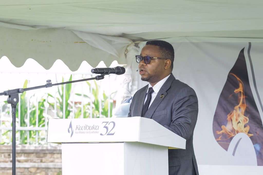 Jenoside yasasiwe na politiki ya mbatanye mbategeke – Iradukunda