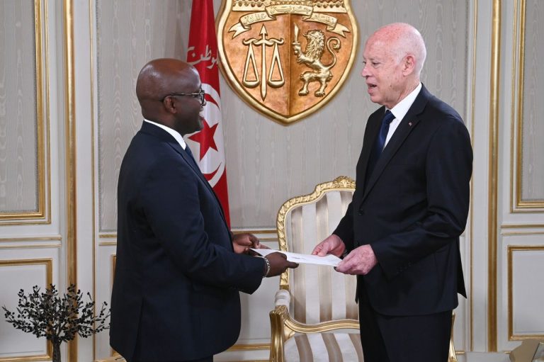 Nduhungirehe yashyikirije Perezida Kaïs Saïed wa Tunisia ubutumwa bwa Perezida Kagame