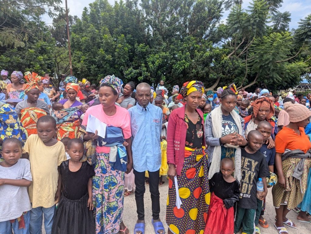Rubavu: Abanyarwanda 403 batashye bavuye mu mashyamba ya&nbsp; RDC