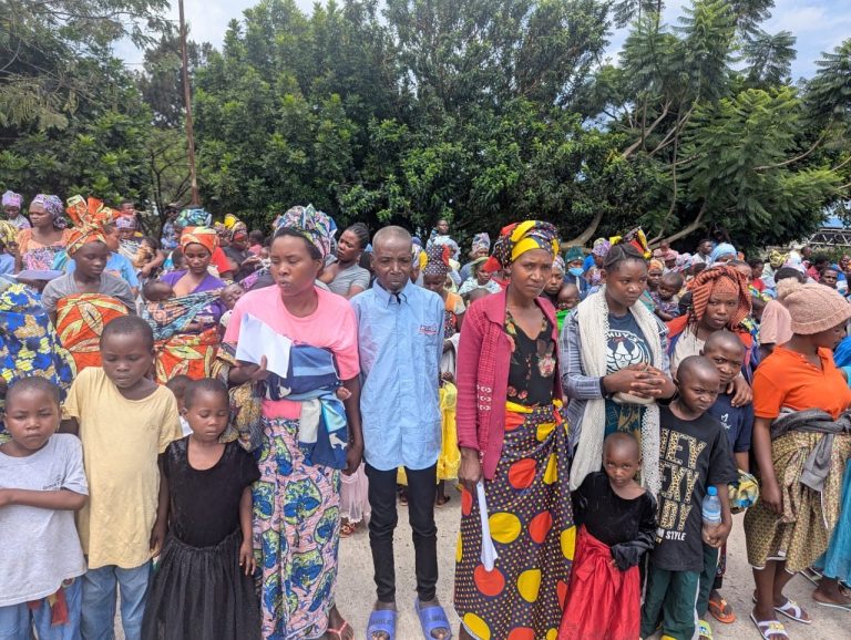 Rubavu: Abanyarwanda 403 batashye bavuye mu mashyamba ya&nbsp; RDC