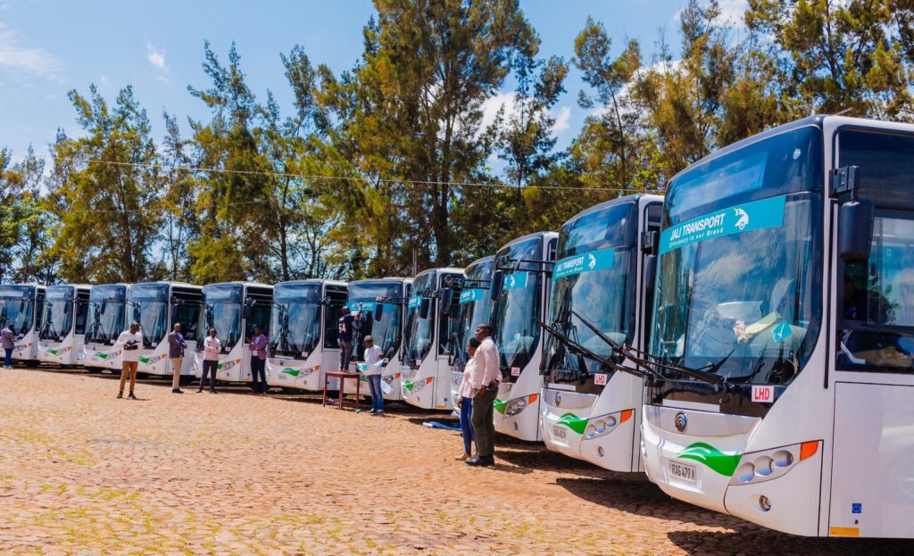 Bisi 50 z’amashanyarazi zigiye kongerwa mu mihanda ya Kigali