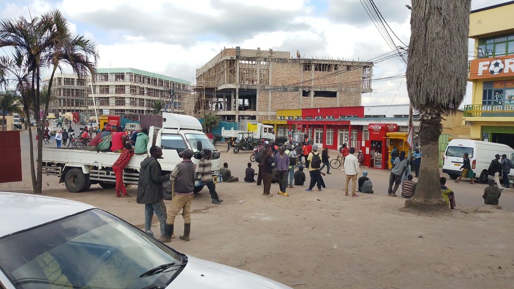 Muhanga: Abategereza akazi ‘ku ndege’ barasaba gufashwa kwibumbira muri koperative