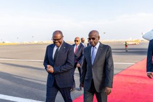 Minisitiri w’Intebe yahagarariye Perezida Kagame mu irahira rya Perezida Ismaïl Omar