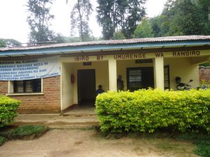Nyamasheke: Umugore wari ufite umwana mu ntoki yishwe n’inkuba umwana ararusimbuka