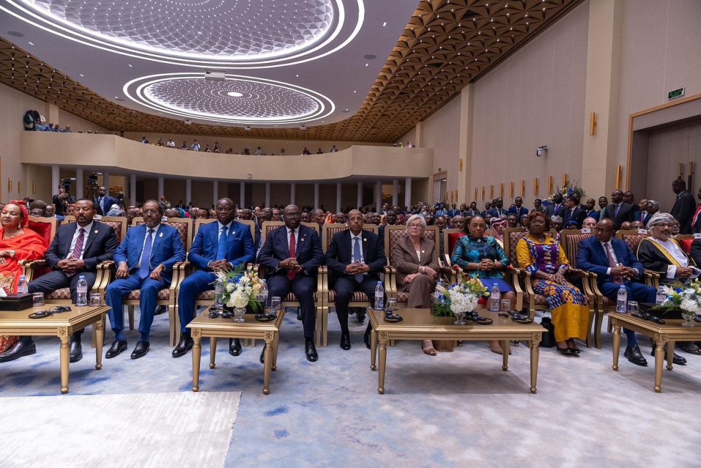 Minisitiri Dr. Nsengiyumva yahagarariye Perezida Kagame mu irahira rya Perezida Ismaïl Omar
