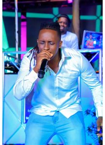 Bruno K yagaragaje urwo akunda indirimbo y’Umunyarwandakazi Zuba Ray