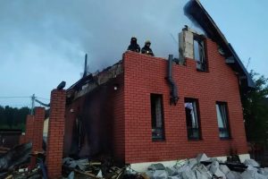 Ukraine yagabye ibitero bikomeye mu Burusiya bihitana batanu