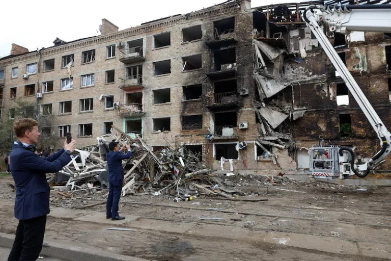 U Burusiya bwasabye abanyamahanga n’abadipolomate kuva i Kiev