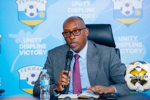 FERWAFA yemeje ko hazatangwa igikombe kimwe cya shampiyona&nbsp;