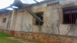 Gatsibo: Bifuza ko iyari inzu mberabyombi yihishwamo n’amabandi yavugururwa