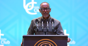 Perezida Kagame yibukije urubyiruko kutamira bunguri amabwire