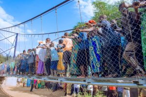 Nyagatare: Mimuri na Mukama bishimiye ikiraro cya miliyoni 173 kije kuborohereza mu ngendo