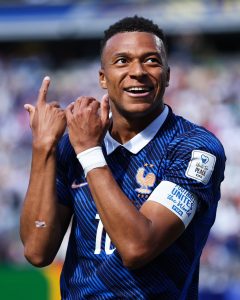 Igikombe cy’Isi: U Bufaransa bwatsinze Sénégal, Kylian Mbappé yandika amateka mashya