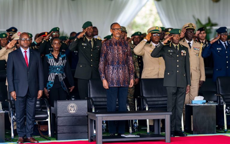 Perezida Kagame yahishuriye Abofisiye imico 3 bagomba kwitoza 