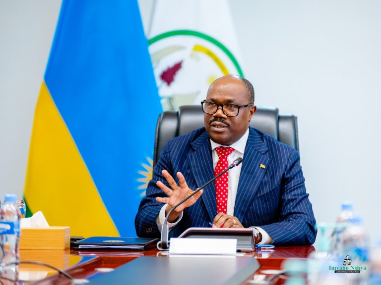 Minisitiri w’Intebe Dr. Nsengiyumva yihanangirije abacuruzi ba rusahuriramunduru