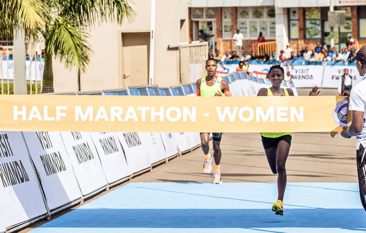Abanyarwandakazi begukanye imidali yose muri Half Marathon ya ‘KIPM 2026′ (Amafoto)