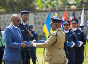 RNP College: Abofisiye 38 bo mu bihugu 10 basoje amasomo y’imiyoborere