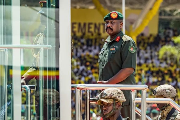 Uganda: Gen. Muhoozi yafunze ibitangazamakuru bikomeye
