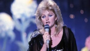 Umuhanzikazi Bonnie Tyler yitabye Imana afite imyaka 75