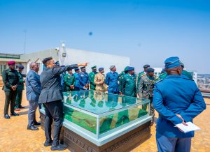 Abofisiye b’Ingabo za Zimbabwe bari kwigira ku mutekano n’imiyoborere by’u Rwanda