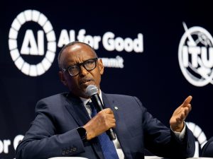 Perezida Kagame yashimye imikorere y’Ikigo gikusanya amakuru y’ubuzima&nbsp;