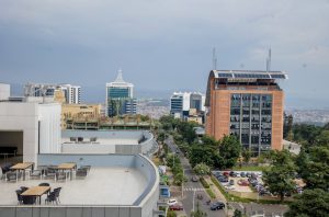 Kwibohora 32: Kigali yavuye mu matongo yongera gushibuka ubu ni Umujyi w’amabengeza