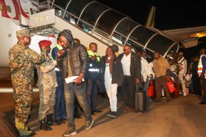 Uganda yakiriye abaturage bayo 273 bavuye muri Afurika y’Epfo