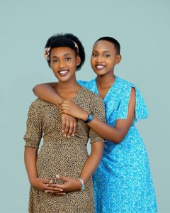 Alicia na Germaine basohoye indirimbo ‘Ibanga’ bandikiwe na Niyo Bosco