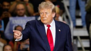 Trump yavuze ko Amerika na Iran bari mu biganiro byiza by’amahoro