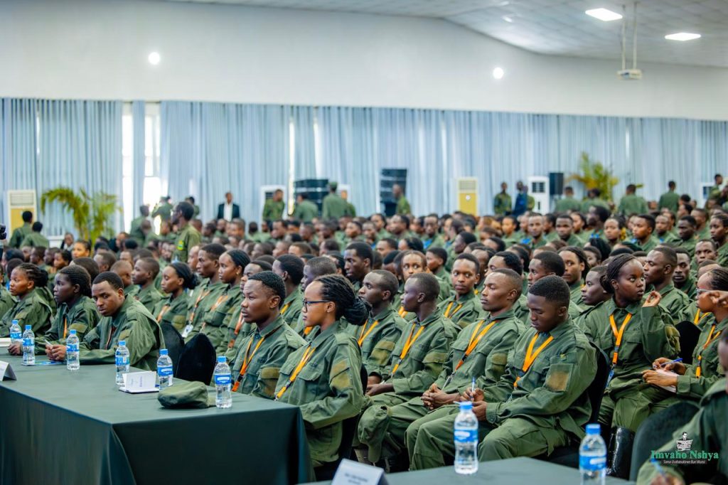 Perezida Kagame yaganiriye n’urubyiruko rwitabiriye Itorero Indangamirwa icyiciro cya 16