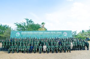 Ba ofisiye mu Ngabo z’u Rwanda basoje amasomo yo kuyobora abasirikare