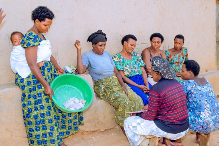 Nyagatare – Karama: Abagore bavuga imyato amatsinda yo kwizigamira abateza imbere