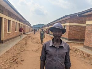 Nyamasheke: Bafite impungenge z’inzu bamazemo imyaka 15 badafitiye ibyangombwa&nbsp;