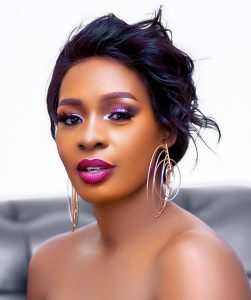 Cindy Sanyu yasabye abahanzi kutirengagiza abafana babazamuye