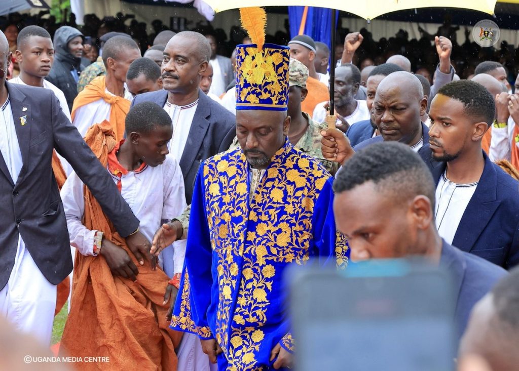 Uganda: Nyabongo wakoze kuri Televiziyo y’u Rwanda yimitswe nk’Umwami wa Tooro