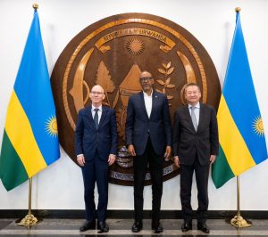 Perezida Kagame yaganiriye n’umuyobozi wa MONUSCO ku makimbirane yo mu Karere