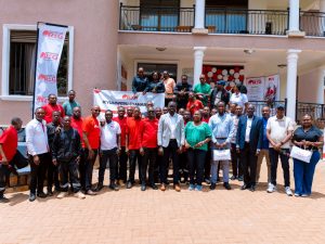 Abakiliya n’abafatabuguzi bashima impinduka mu mitangire ya serivisi za REG
