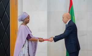 Amb. Umutoni yatanze impapuro zimwemerera guhagararira u Rwanda muri Mauritania