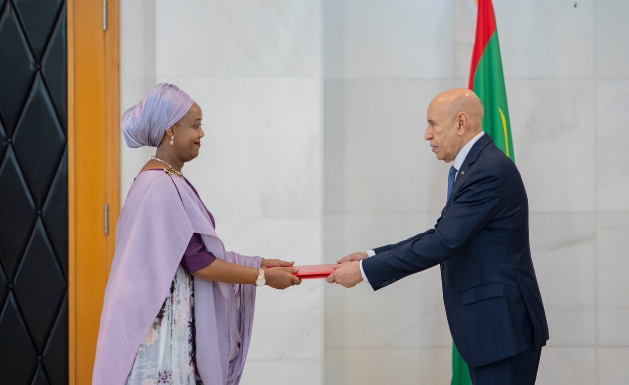 Ambasaderi Umutoni yatanze impapuro zo guhagararira u Rwanda muri Mauritania