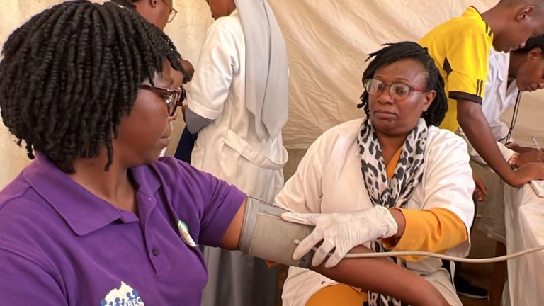 Nyaruguru: 40% by’abapimwe,basanzwe barwaye indwara zitandura batabizi