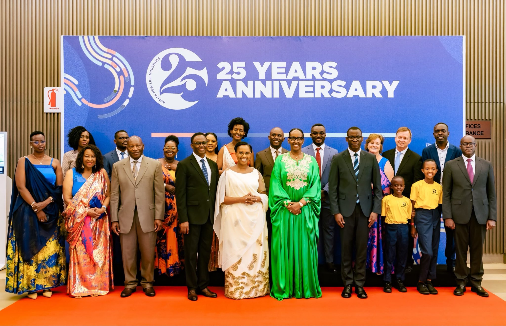 Jeannette Kagame yifatanyije na Africa New Life Ministries kwizihiza isabukuru y’imyaka 25 