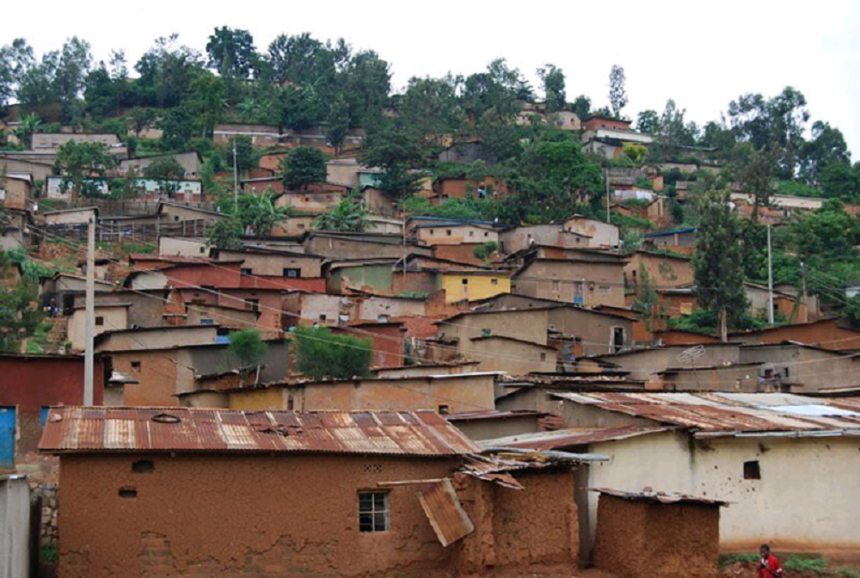 Mu Rwanda imiryango miliyoni 1 irategurirwa kwimurwa ahatemewe