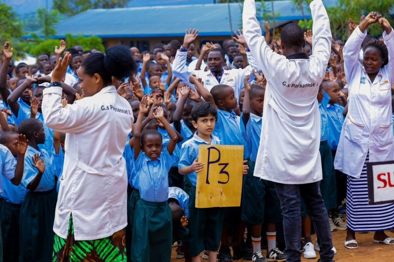 MINEDUC yacyeje abarimu bitangira kurera u Rwanda