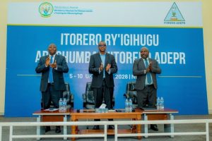 MINUBUMWE yashimye ADEPR yambuye  inshingano abashumba 35 bakoze Jenoside