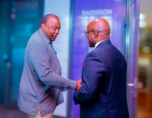 Minisitiri Nduhungirehe na Uhuru Kenyatta baganirye ku mutekano w’Akarere