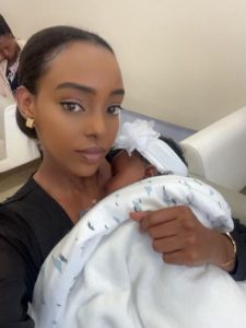 Miss Uwase Vanessa agiye kumurika igitabo ku bikomere yagiriye mu gutwita