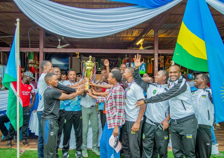 Ingabo z’u Rwanda ziri muri Sudani y’Epfo zegukanye ibikombe&nbsp;