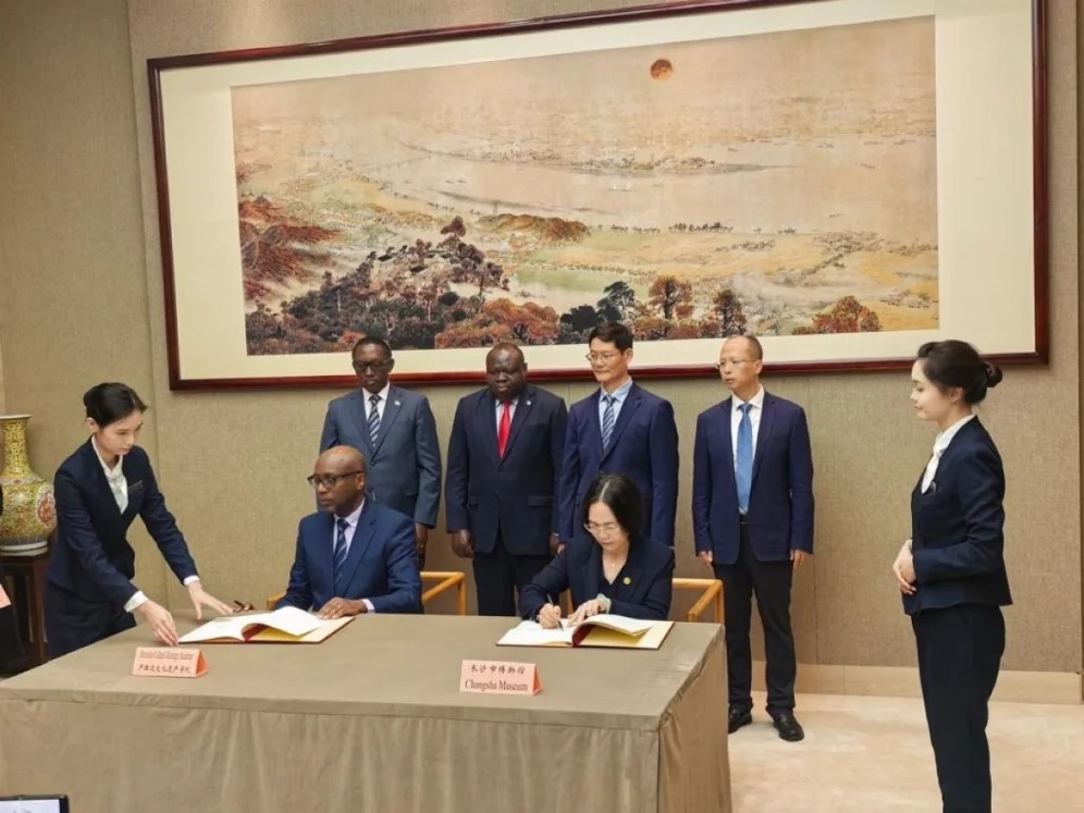 U Rwanda n’u Bushinwa byinjiye mu bufatanye mu muco, uburezi n’ubukungu