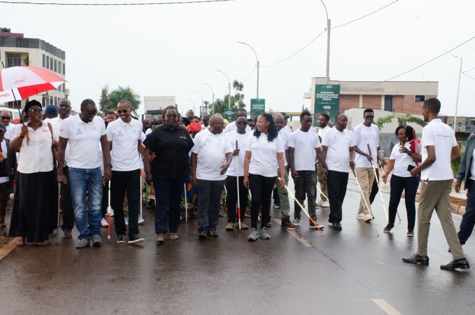Abatabona bakoreshaga inkoni z’ibiti bahawe izera zifite agaciro ka miliyoni 8,5 Frw